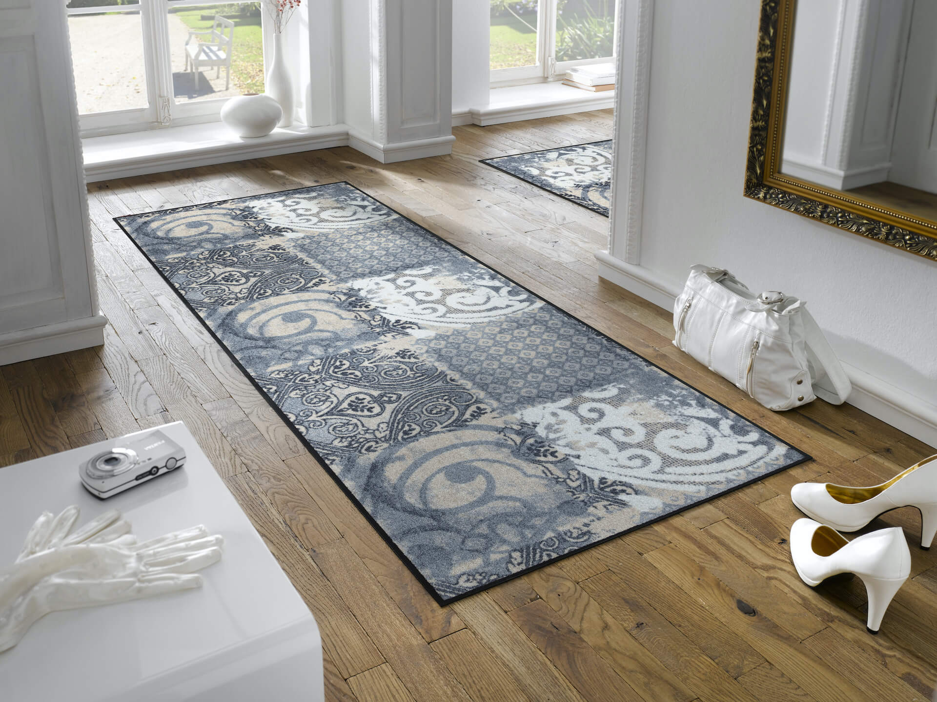 Fußmatte Arabesque, Wash & Dry Interior Design, grau/weiß, 75 x 190 cm, Interieurbild