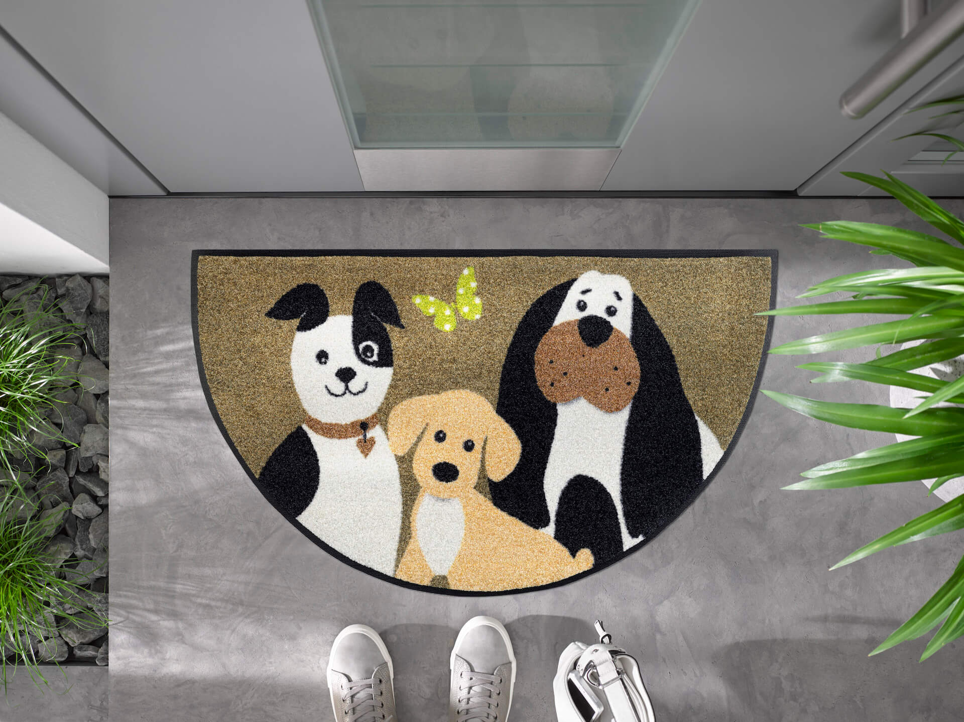 Halbrunde Fußmatte Round Dog Trio, wash & dry, 050 x 085 cm, Milieubild