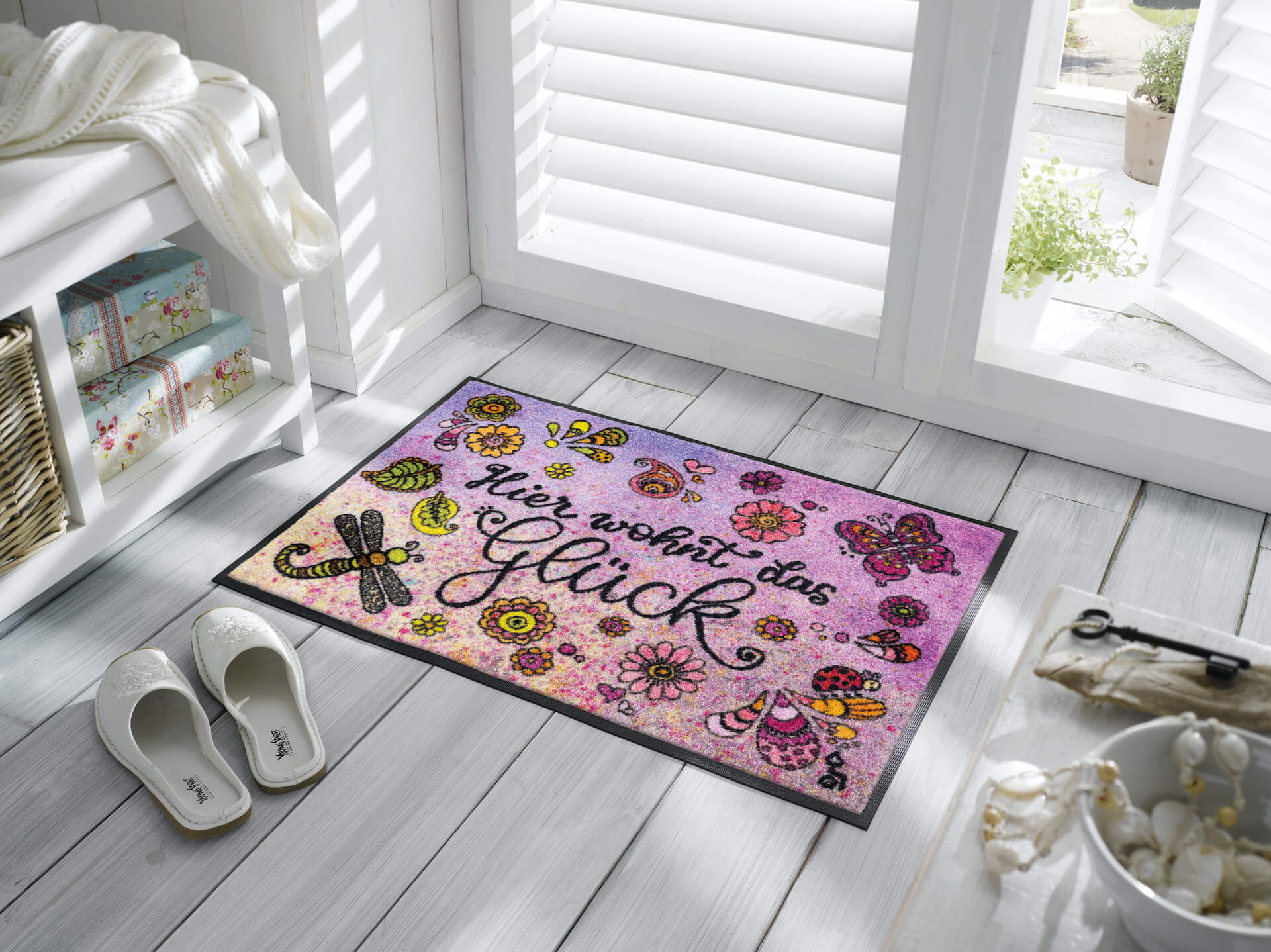 Fußmatte "Hier wohnt das Glück", Rollin' Art Design, wash & dry Kollektion, 50 x 75 cm, Milieubild